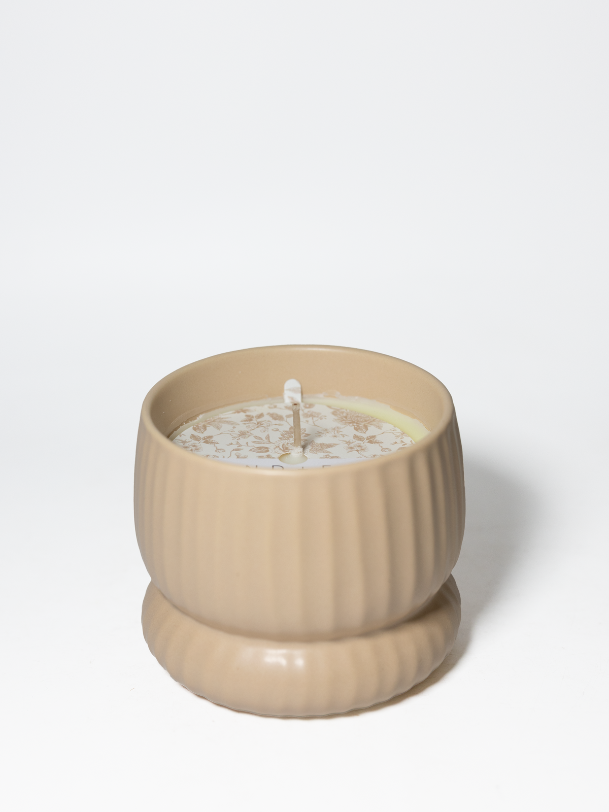 Scented Cashmere & Linen 10 oz scented candle