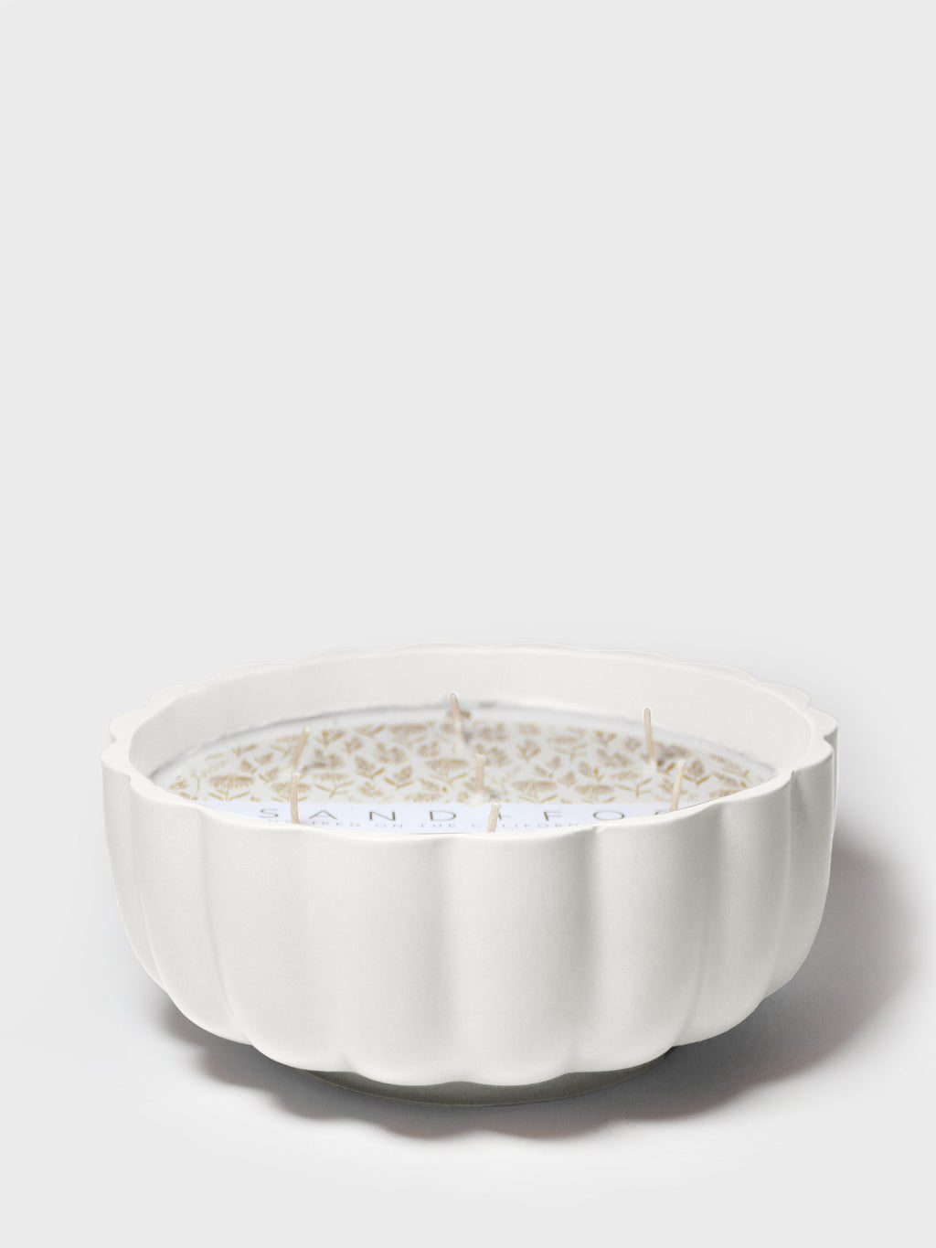 Scented Falling Leaves 43 oz scented candle