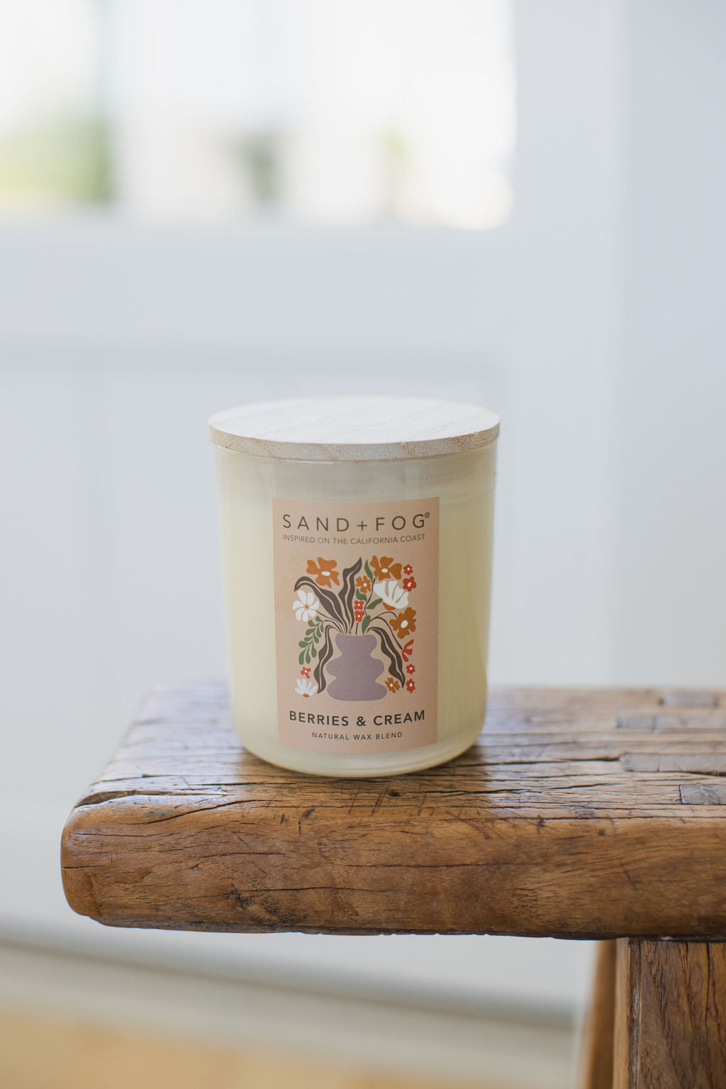 Scented Berries & Cream 10 oz scented candle
