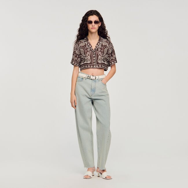 Cropped bandana print shirt