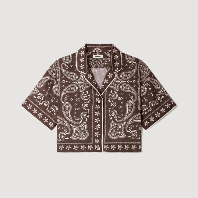 Cropped bandana print shirt