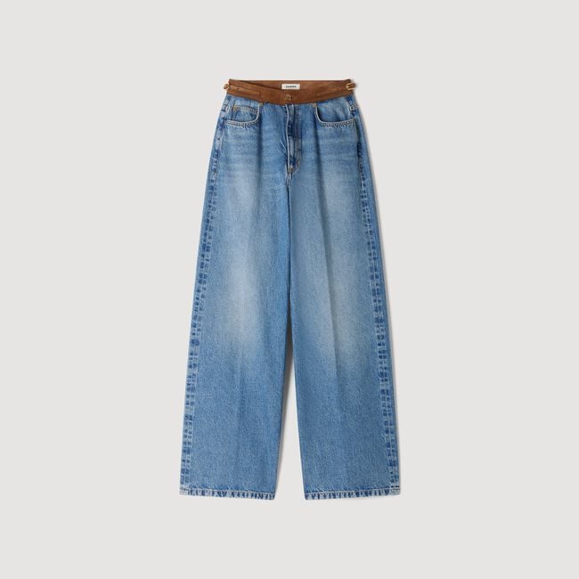 Straight jeans with leather belt