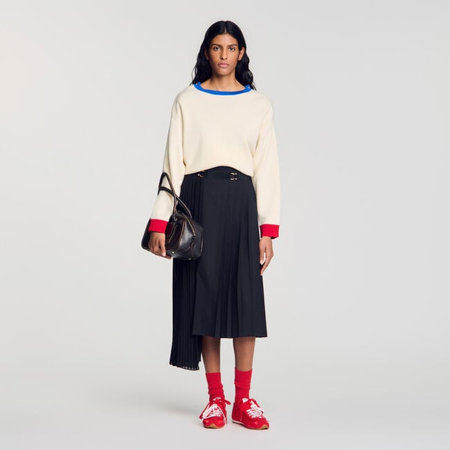 Maxi asymmetrical pleated skirt