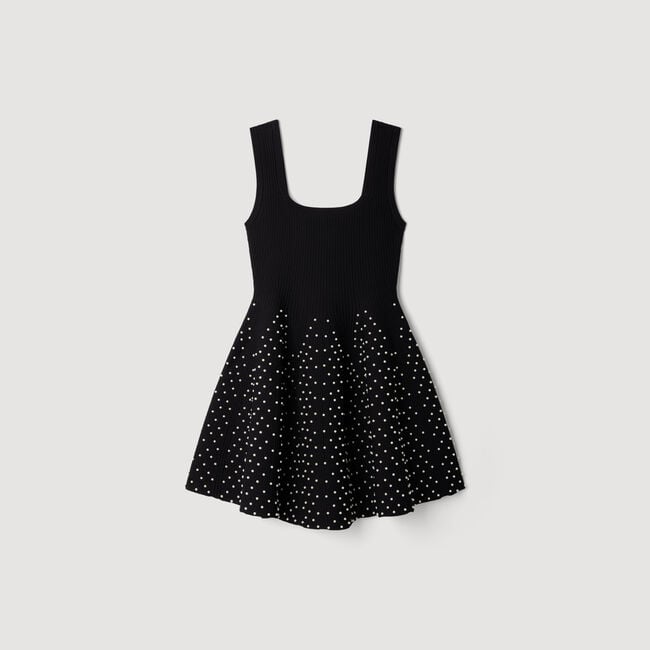 Short knit dress with beads
