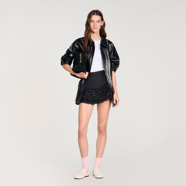 Ruffled skort with topstitching
