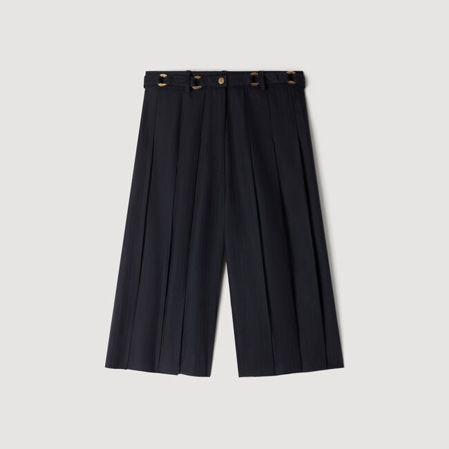 Long pleated wool shorts